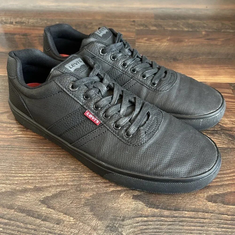 Levi's Men's Sneakers Size 13 Black Lace Up Low Top Shoes Logo EUC